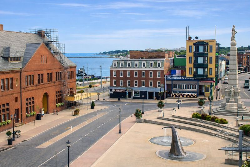 Best Bathroom Remodeling pros in Fargo, ND